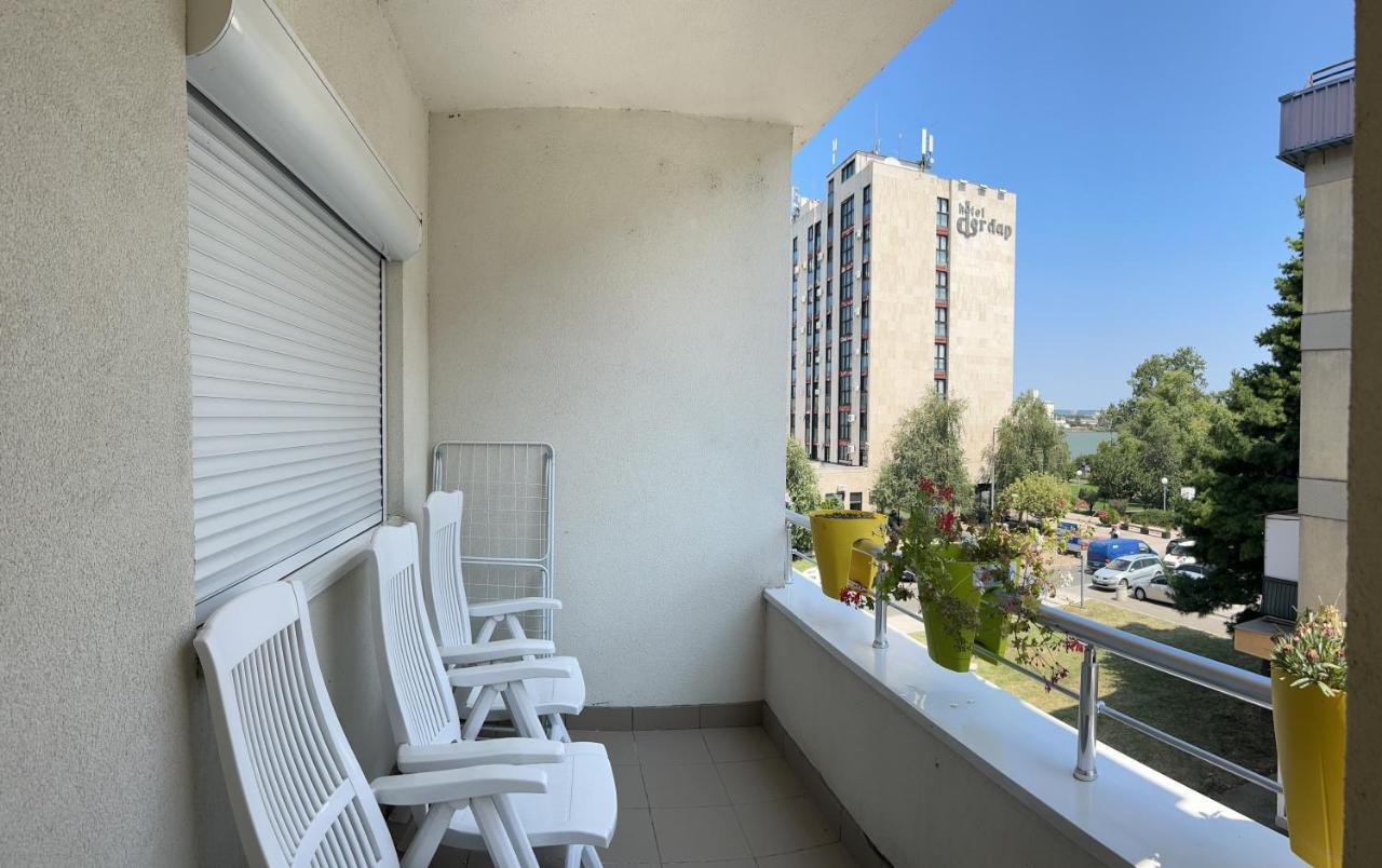 Adam'S Apartment 2 Кладово Екстериор снимка