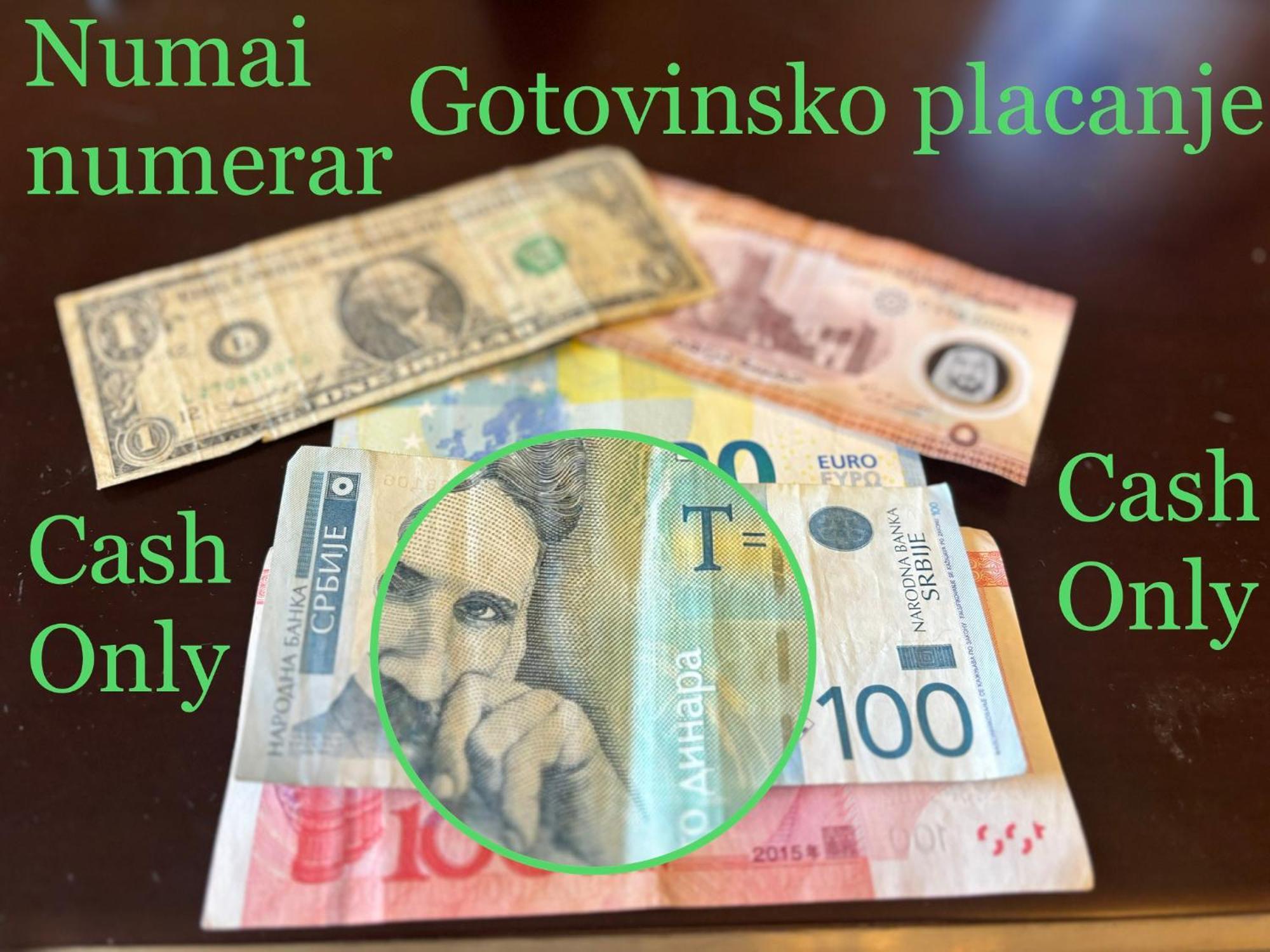 Adam'S Apartment 2 Кладово Екстериор снимка